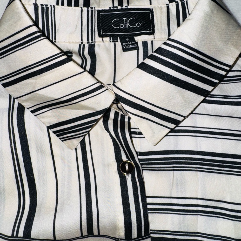 CoTilCo Women Work Size Small Blouse
